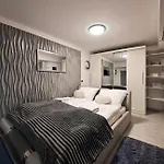 Appartement Rentplanet - Jednosci Narodowej